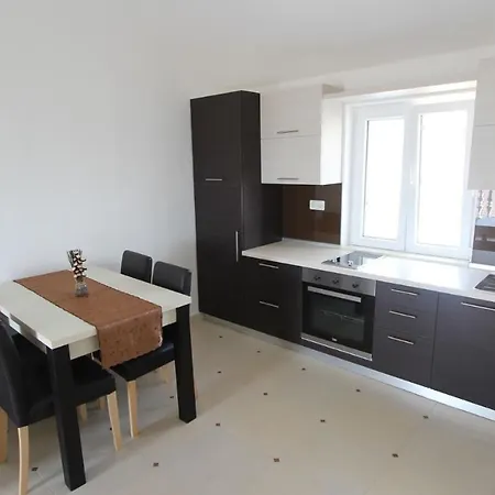 Jela 3* Sveti Vid-Miholjice