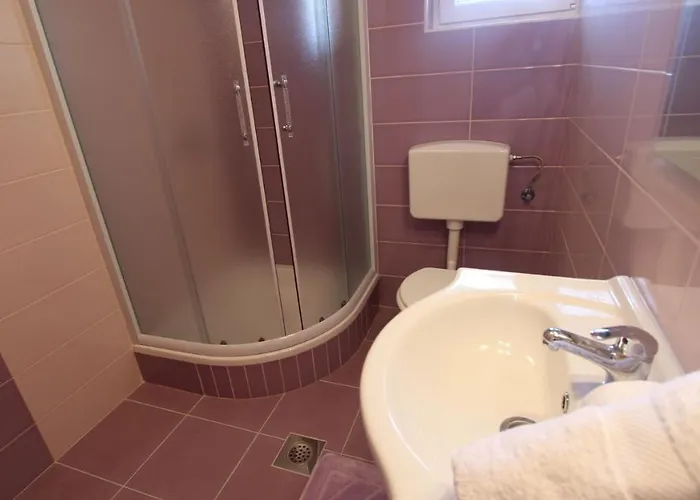 Jela Sveti Vid-Miholjice