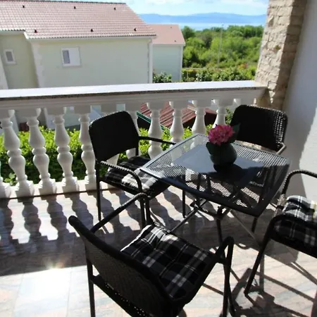 Jela 3* Sveti Vid-Miholjice